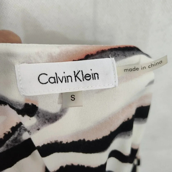 Calvin Klein Draped Neck Top Women Size S Black White Pink 3/4 Slv Work Career - Picture 4 of 5